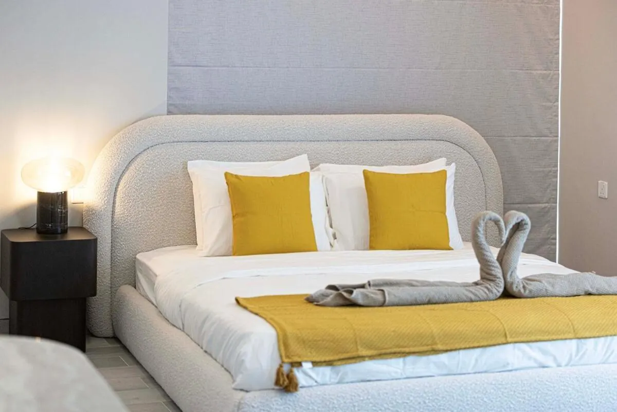 Minimalist Luxe Village Retreat Dubai