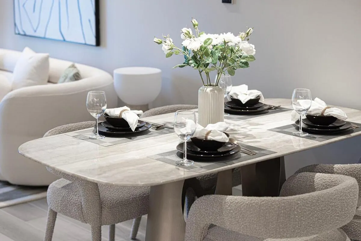 Minimalist Luxe Village Retreat Dubai