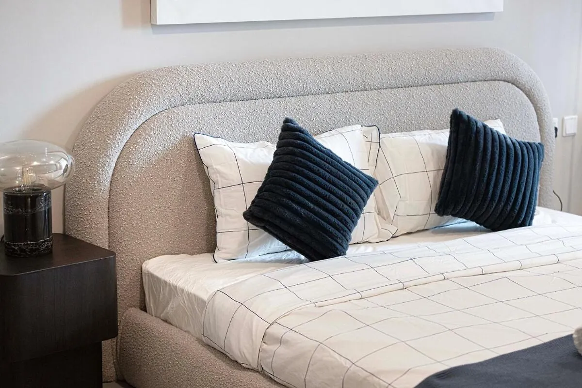 Apartment Minimalist Luxe Village Retreat Dubai