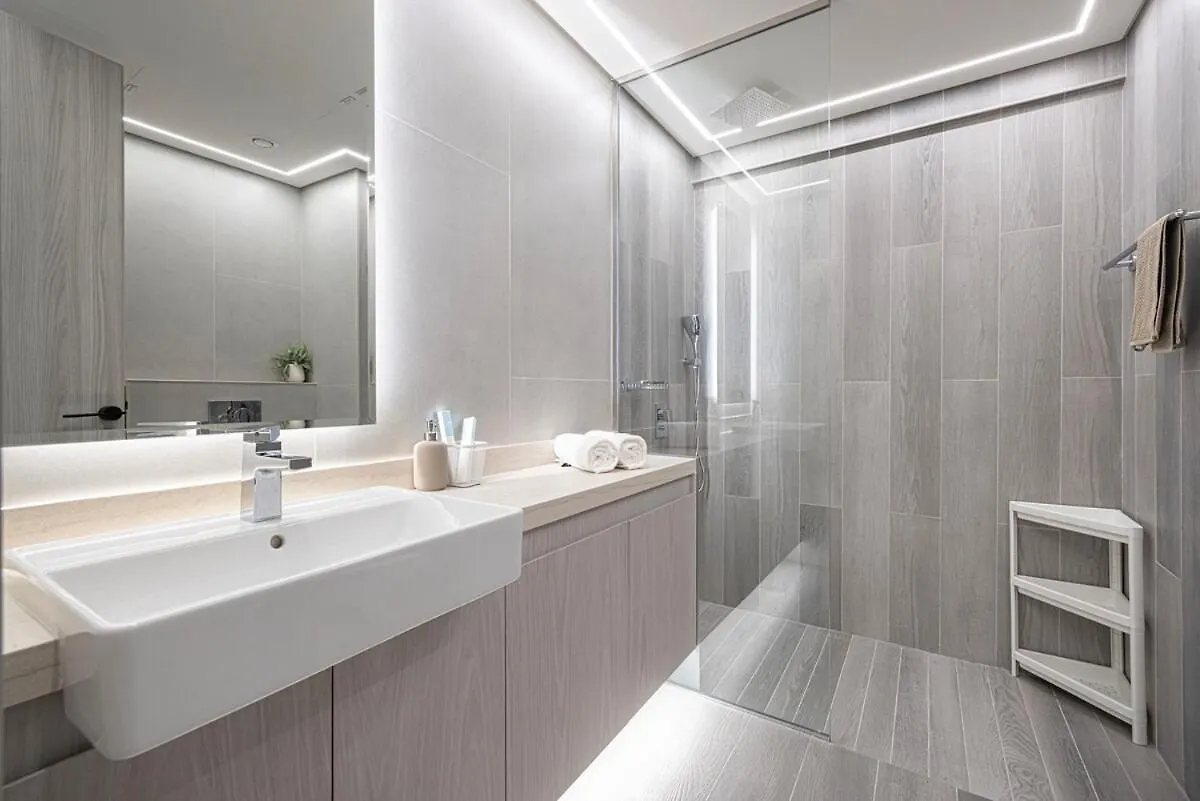 Minimalist Luxe Village Retreat Dubai United Arab Emirates